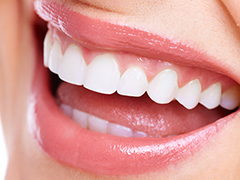 白く美しい歯で笑顔に自信を～審美歯科・ホワイトニング～
